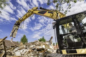 3 Benefits of Prompt Construction Demolition Hauling Services