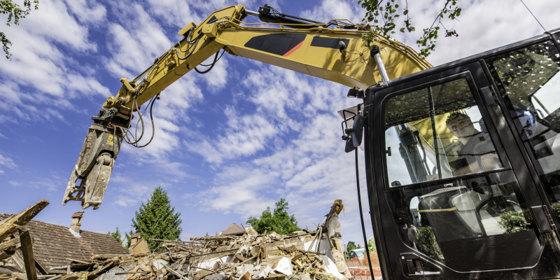 3 Benefits of Prompt Construction Demolition Hauling Services